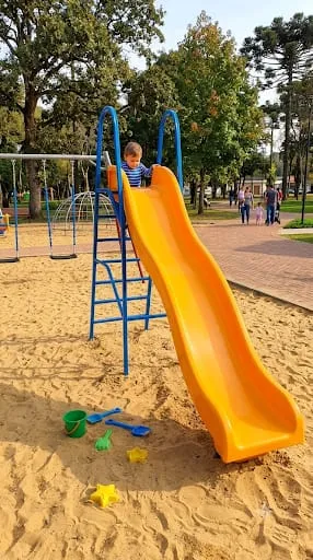 Tobogán Ondulado con Estructura Metálica Reforzada 140 cms (Rojo)